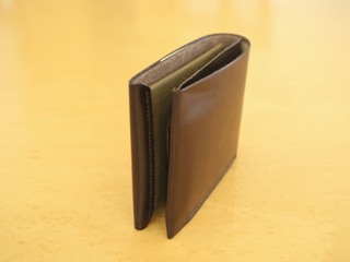 ポスタルコ　Pressed Cotton Billfold Fabric ＆ Leather　財布