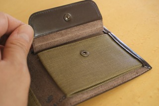 ポスタルコ　Pressed Cotton Billfold Fabric ＆ Leather　財布