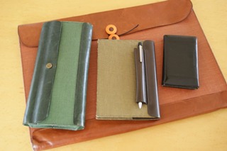 ポスタルコ　Pressed Cotton Billfold Fabric ＆ Leather　財布